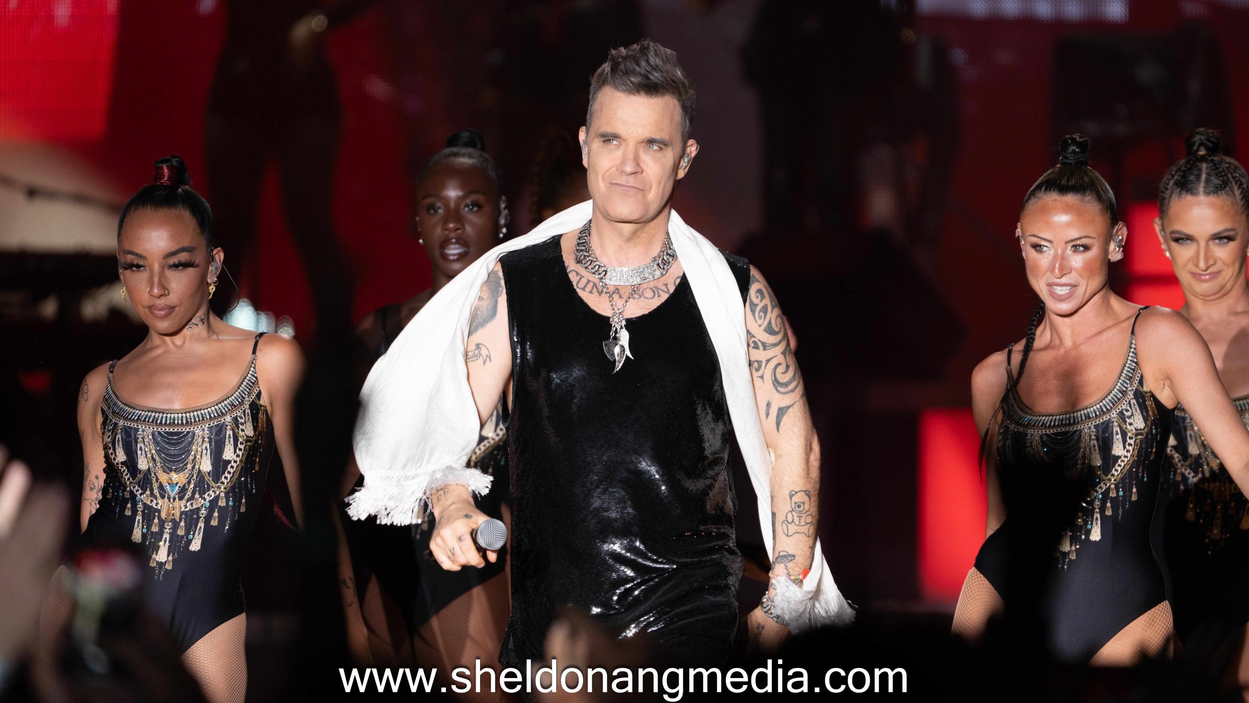 Live Review Robbie Williams in Perth 25 Years of Hits Australian